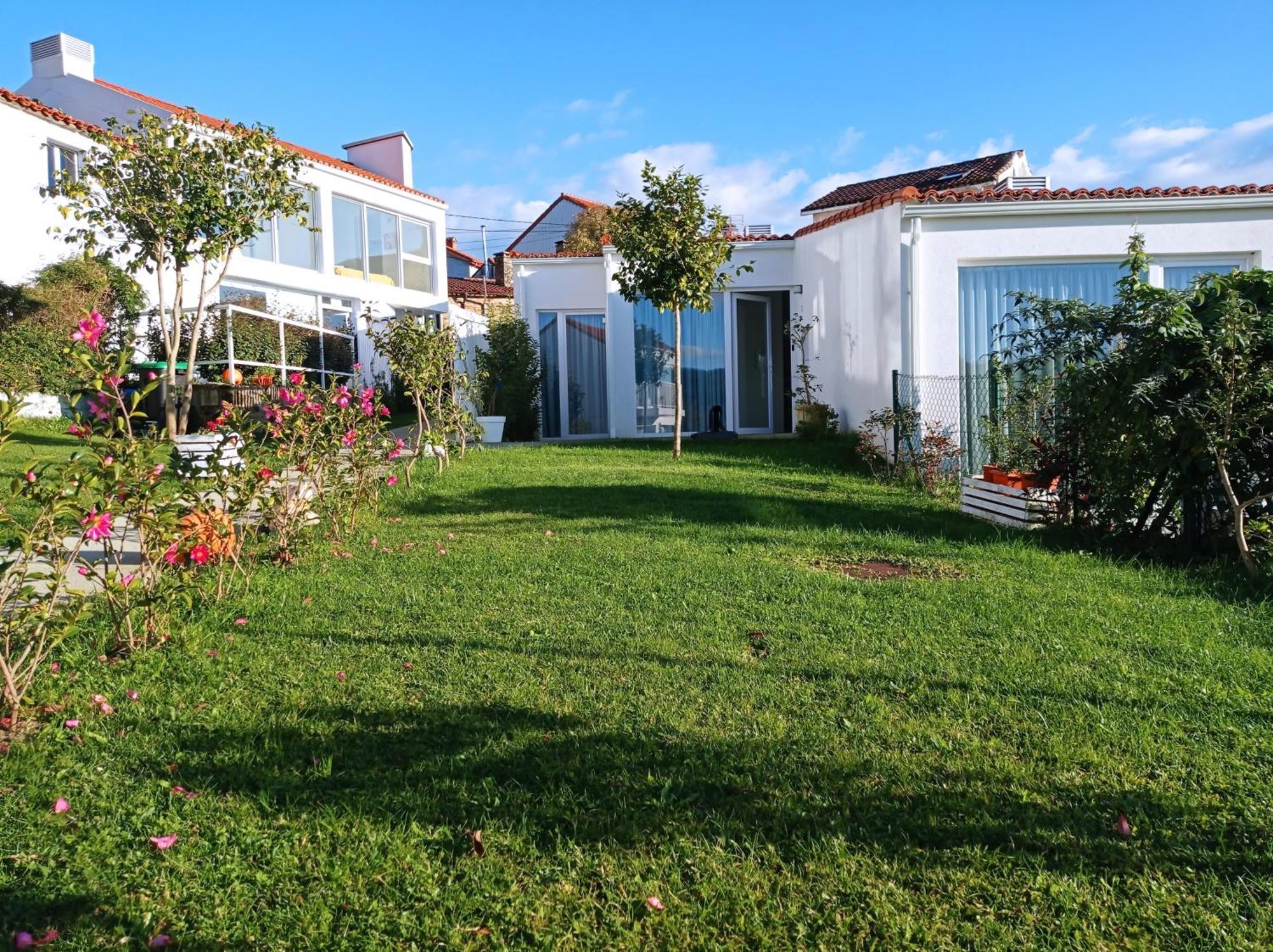 Casas Turisticas Lar Jardin - Parking Privado Santiago de Compostella Buitenkant foto