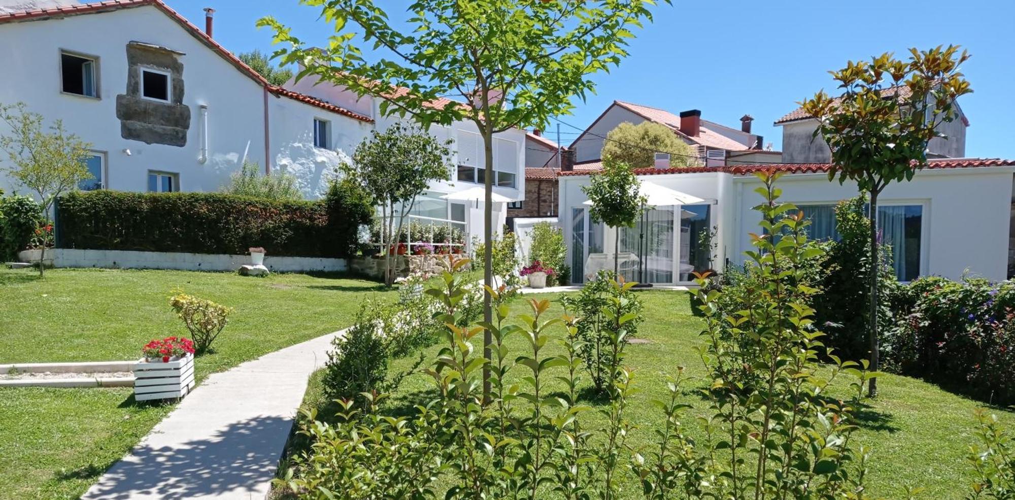 Casas Turisticas Lar Jardin - Parking Privado Santiago de Compostella Buitenkant foto